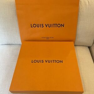 Louis Vuitton Medium Neverfull Box + Dust Bag